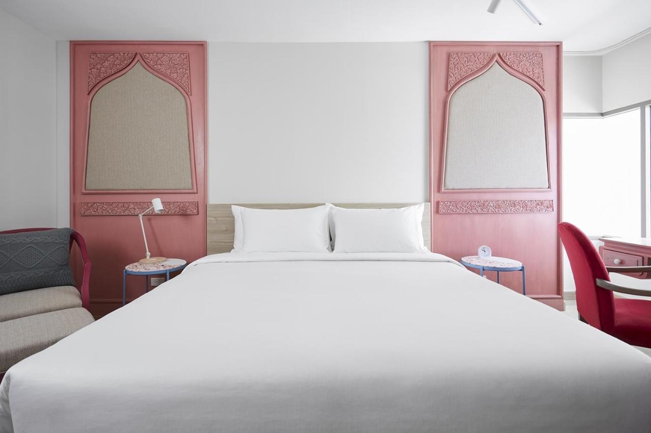 56 Surawong Hotel Бангкок Экстерьер фото