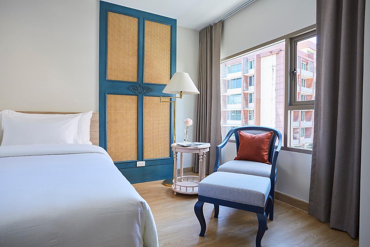 56 Surawong Hotel Бангкок Экстерьер фото